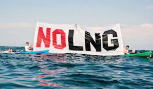 Boaters let their objections known as they oppose the possible construction of a liquid natural gas terminal off the New Jersey coast. Photo courtesy Clean Ocean Action