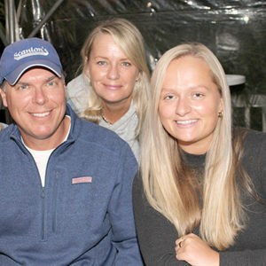 10/08/20, TWO RIVER OUTDOOR DINING SCENE: SPOTLIGHT ON VAL’S TAVERN, Steve Scanlon, Patti Phelan Scanlon, Madison Clapp
