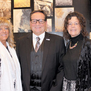 04/21/22, LADACIN NETWORK HELD 41ST ANNUAL ROSEBUD GALA, Regina Hayes, Tom Hayes, Kelly Siegfried