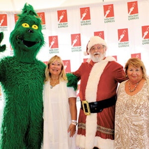 10/06/22, 15TH ANNUAL SUNSET BENEFIT CLAMBAKE RAISED FUNDS FOR HOLIDAY EXPRESS, Tony Cosentino, Bob Sterling, Diane Schneider, Phyllis Peterson