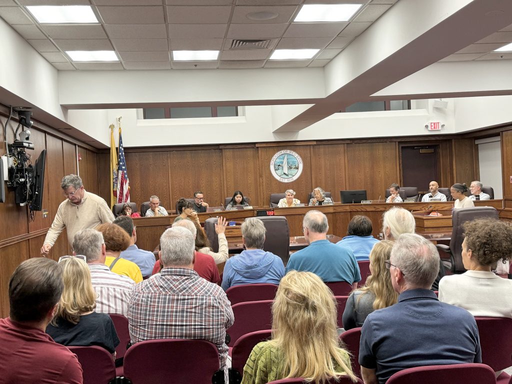 Irving Place residents packed borough hall during the Sept. 18 Historic Preservation Commission meeting, where a majority voiced opposition to the historic designation proposal. Sunayana Prabhu 