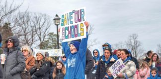 Middletown Parents Hold Protest Against BOE Decision to Close Three Schools
