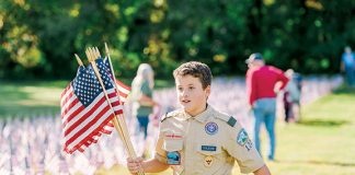 Middletown Volunteers Honor Veterans, One Flag at a Time