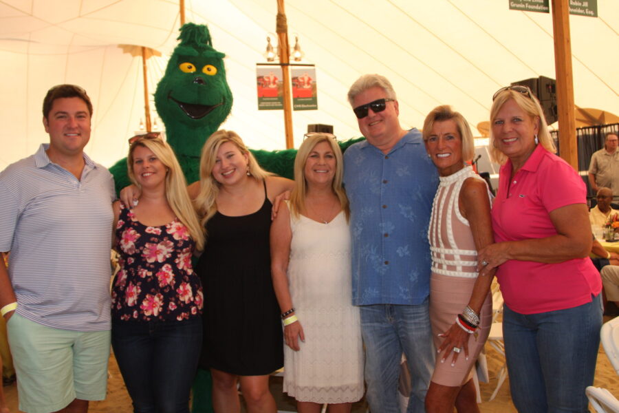 09/27/18, Holiday Express Held 11th Annual Sunset Benefit Clambake, McLoone’s Pier House, Long Branch, NJ, Tom O’Brien, Tori Sickles O’Brien, Sasha Sickles, Leslie Sickles, Bob Sickles, Carol Stillwell, Gina Petillo