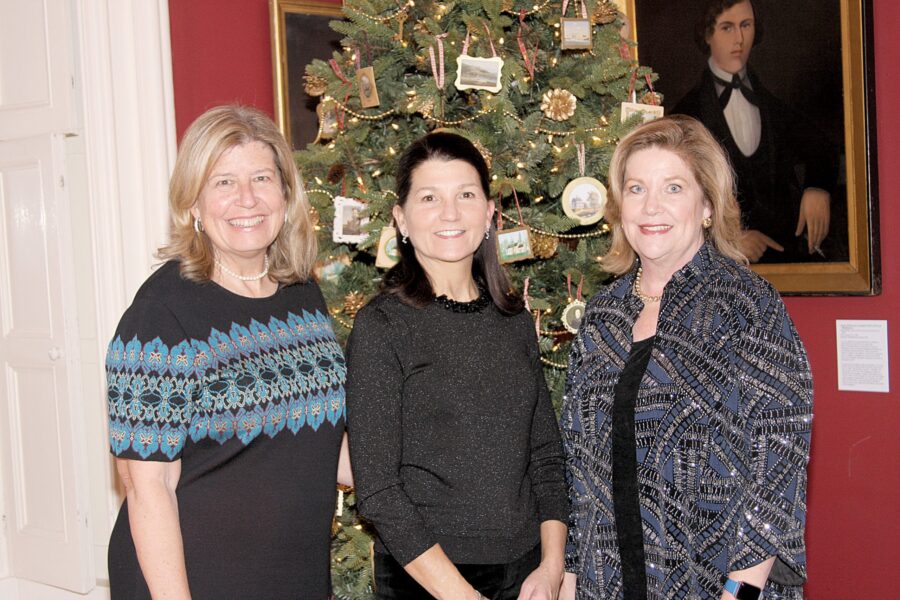 01/17/19, Taylor-Butler House Hosted "Mistletoe" Event For Monmouth County Historical Association, Middletown, NJ, Kathy Jones, Lisa Wilson, Linda Bricker